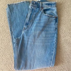 Abercrombie curve love jean